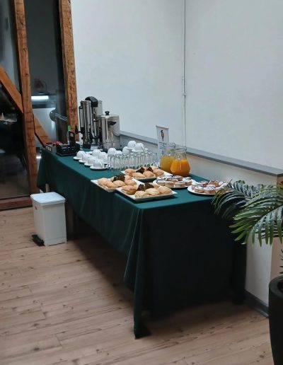 Prevención y Manejo de Ataques Caninos en Contextos Laborales